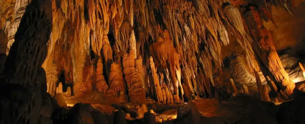 4 Exciting Caves and Caverns in North Carolina You Should See 2