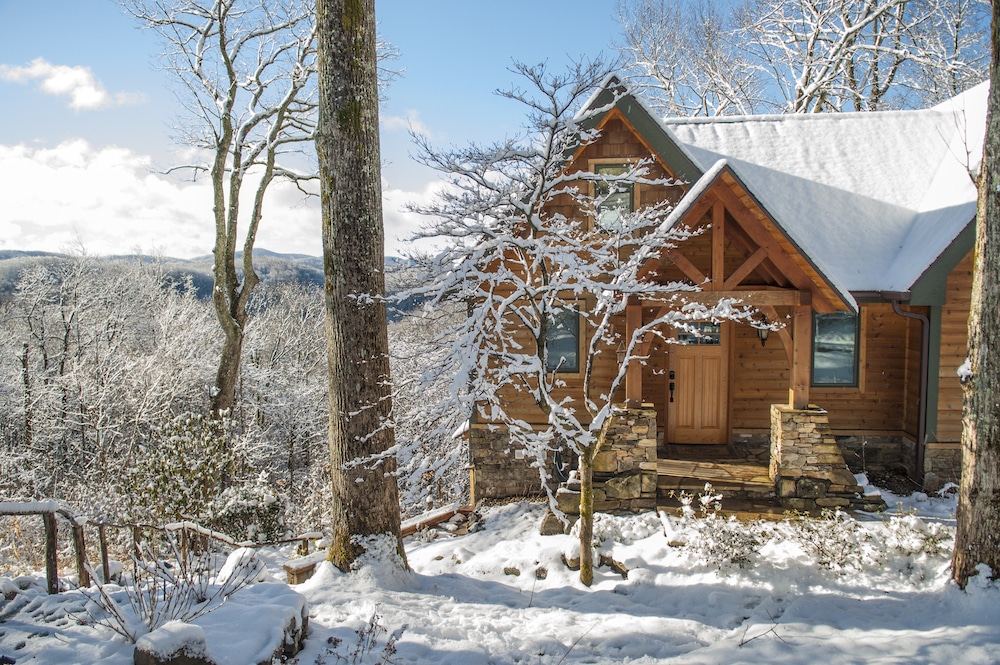 Snowy landscape at the Orchard Inn, one of the most romantic getaways in North Carolina this winter