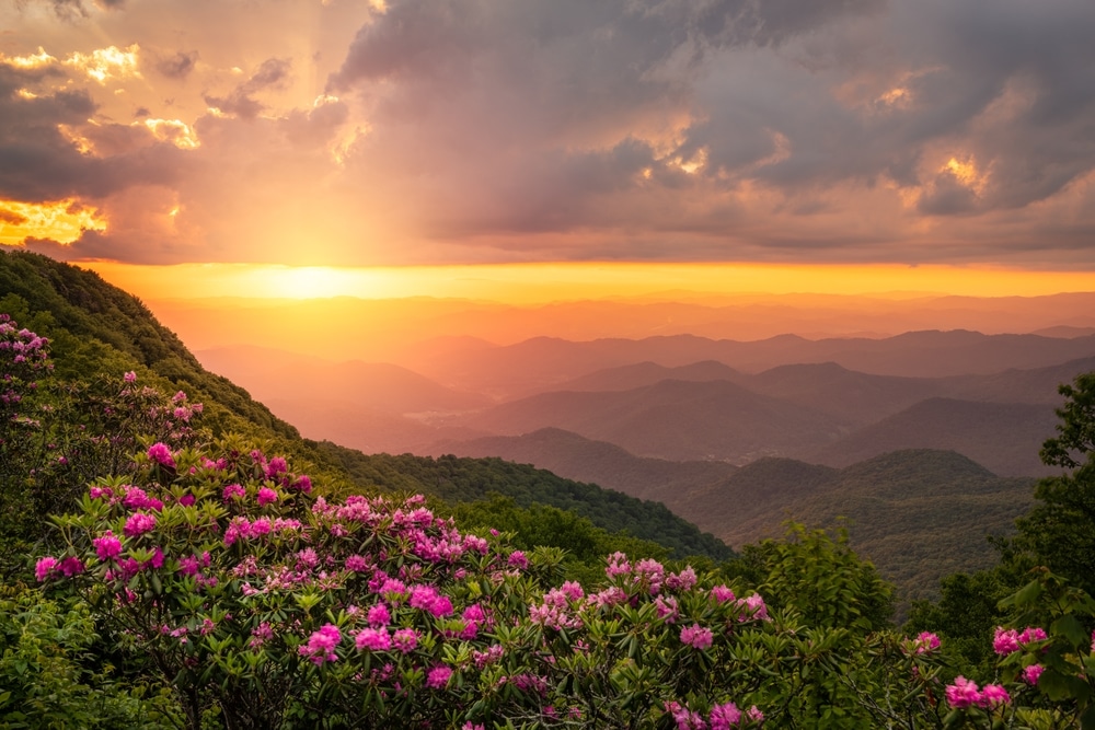 Gorgeous mountain sunrise as you enjoy one of the best mountain getaways near Asheville, NC